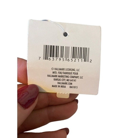 LGBTQ PRIDE "Proud" Tee Shirt Medium Dark Gray Rainbow Hallmark Brand New - Picture 9 of 9